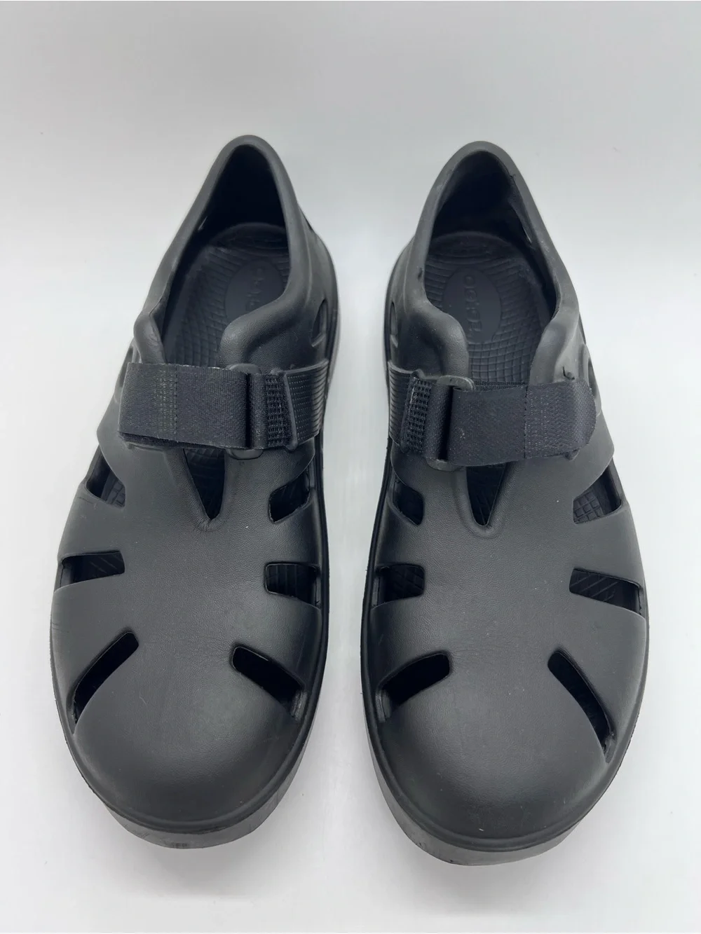 OOFOS Men's Oocandoo Black Recovery Sandals with Adjustable Strap Size 9